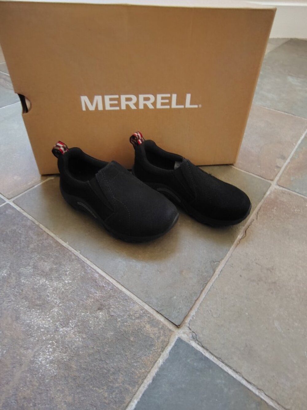 New Merrell Black Shoes - Picture 5 of 5